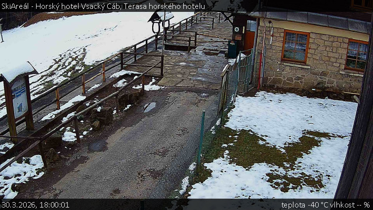 SkiAreál - Horský hotel Vsacký Cáb - Terasa horského hotelu - 30.3.2026 v 18:00