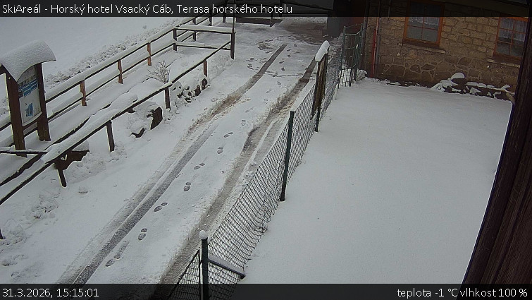 SkiAreál - Horský hotel Vsacký Cáb - Terasa horského hotelu - 31.3.2026 v 15:15