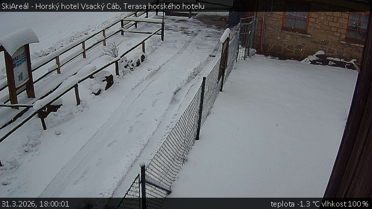 SkiAreál - Horský hotel Vsacký Cáb - Terasa horského hotelu - 31.3.2026 v 18:00