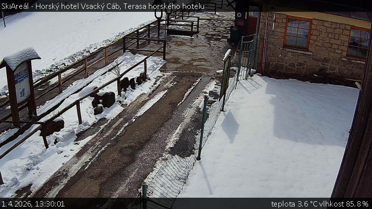 SkiAreál - Horský hotel Vsacký Cáb - Terasa horského hotelu - 1.4.2026 v 13:30