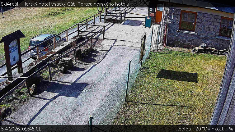 SkiAreál - Horský hotel Vsacký Cáb - Terasa horského hotelu - 5.4.2026 v 09:45