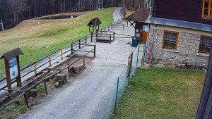 SkiAreál - Horský hotel Vsacký Cáb - Terasa horského hotelu - 8.4.2026 v 08:45