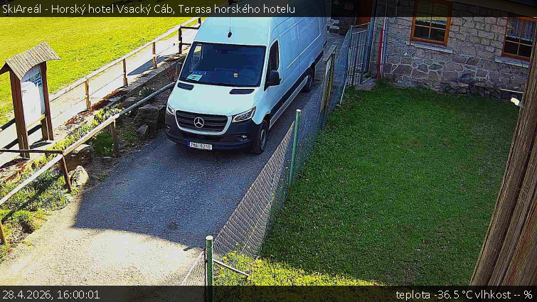 SkiAreál - Horský hotel Vsacký Cáb - Terasa horského hotelu - 28.4.2026 v 16:00