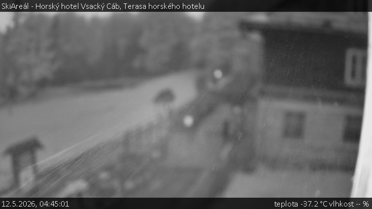 SkiAreál - Horský hotel Vsacký Cáb - Terasa horského hotelu - 12.5.2026 v 04:45