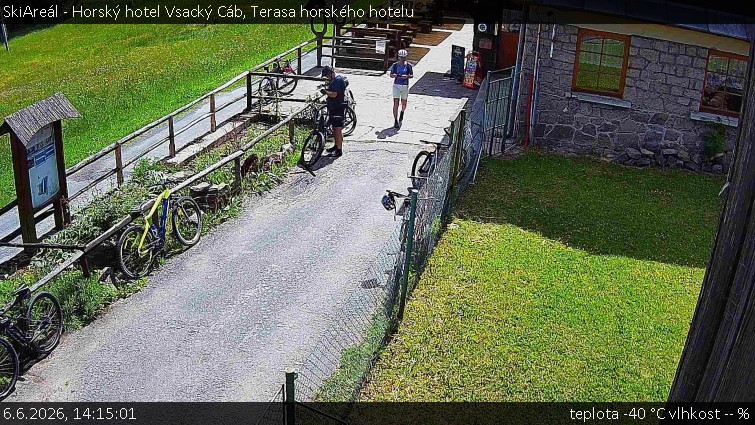 SkiAreál - Horský hotel Vsacký Cáb - Terasa horského hotelu - 6.6.2026 v 14:15