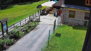 SkiAreál - Horský hotel Vsacký Cáb - Terasa horského hotelu - 12.6.2026 v 11:45