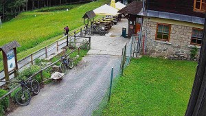SkiAreál - Horský hotel Vsacký Cáb - Terasa horského hotelu - 12.6.2026 v 15:15 SkiAreál - Horský hotel Vsacký Cáb - Terasa horského hotelu - 12.6.2026 v 15:15