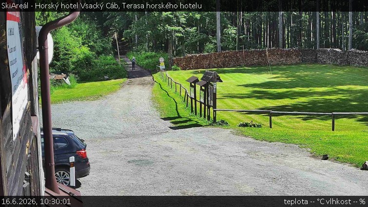 SkiAreál - Horský hotel Vsacký Cáb - Terasa horského hotelu - 16.6.2026 v 10:30