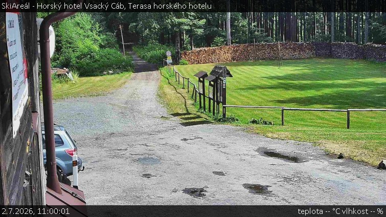 SkiAreál - Horský hotel Vsacký Cáb - Terasa horského hotelu - 2.7.2026 v 11:00