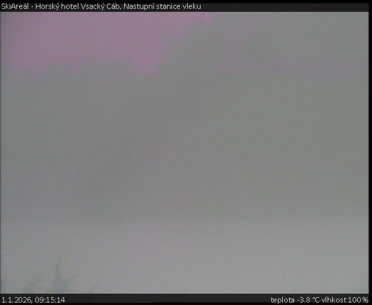 SkiAreál - Horský hotel Vsacký Cáb - Nastupní stanice vleku - 1.1.2026 v 09:15