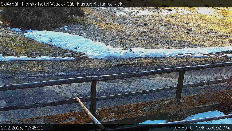 SkiAreál - Horský hotel Vsacký Cáb - Nastupní stanice vleku - 27.2.2026 v 07:45