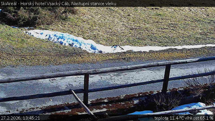 SkiAreál - Horský hotel Vsacký Cáb - Nastupní stanice vleku - 27.2.2026 v 13:45