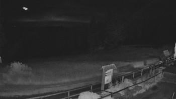 Lift boarding station