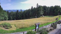 Lift boarding station
