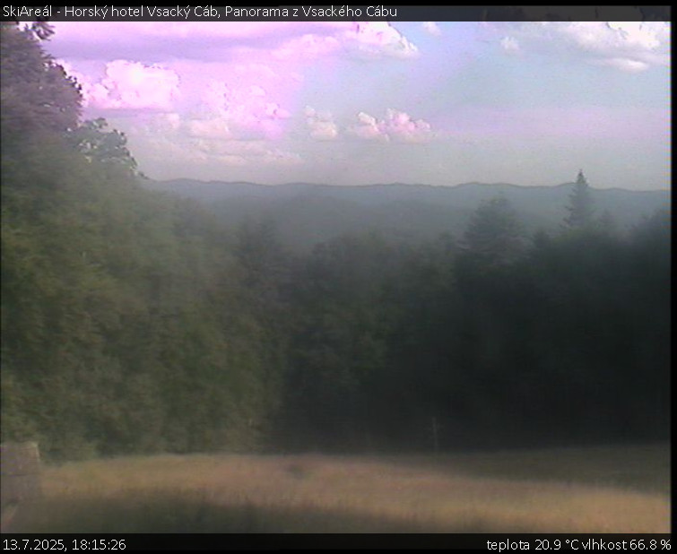 SkiAreál - Horský hotel Vsacký Cáb - Panorama z Vsackého Cábu - 13.7.2025 v 18:15 SkiAreál - Horský hotel Vsacký Cáb - Panorama z Vsackého Cábu - 13.7.2025 v 18:15