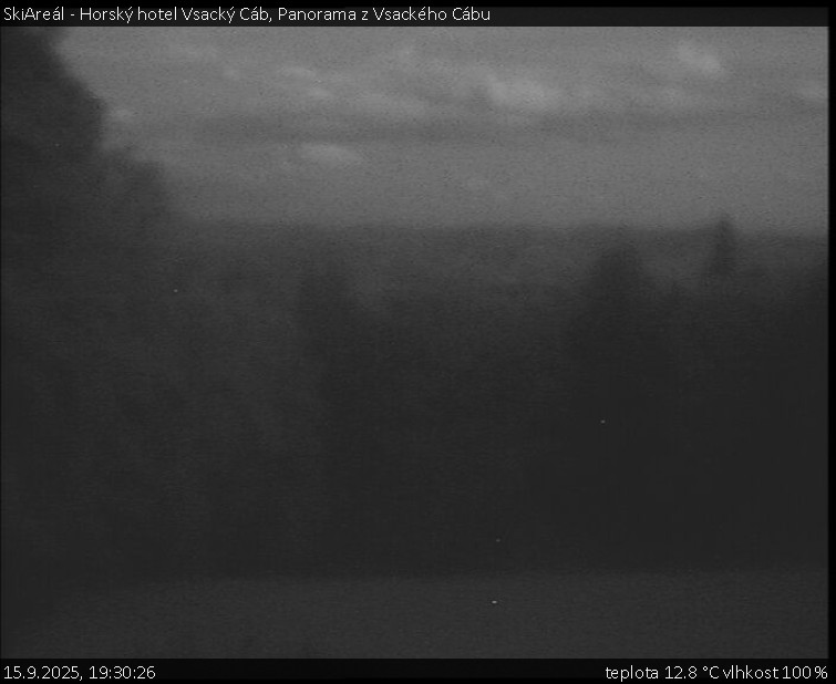 SkiAreál - Horský hotel Vsacký Cáb - Panorama z Vsackého Cábu - 15.9.2025 v 19:30