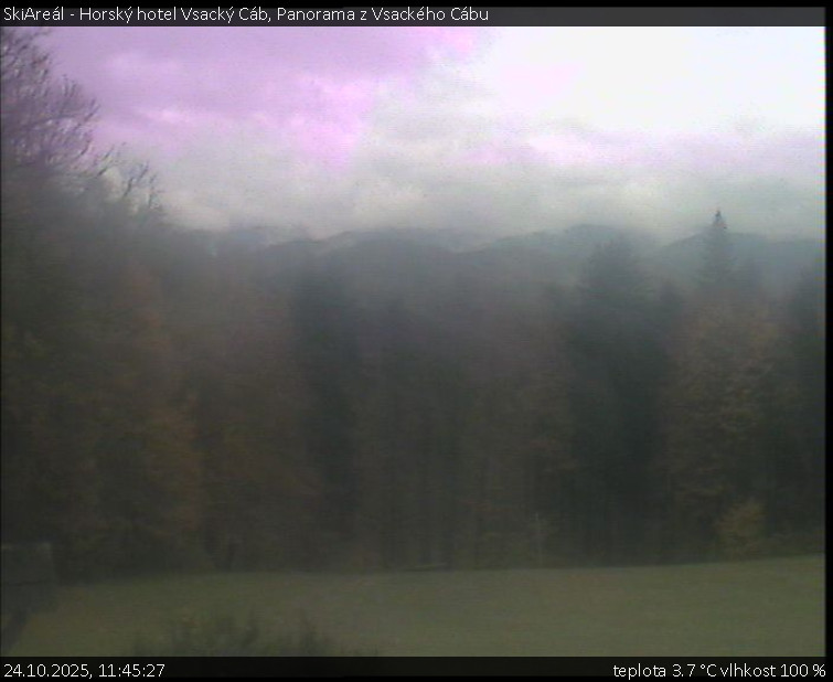 SkiAreál - Horský hotel Vsacký Cáb - Panorama z Vsackého Cábu - 24.10.2025 v 11:45 SkiAreál - Horský hotel Vsacký Cáb - Panorama z Vsackého Cábu - 24.10.2025 v 11:45