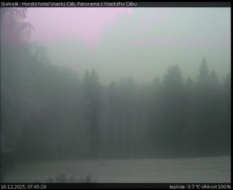 SkiAreál - Horský hotel Vsacký Cáb - Panorama z Vsackého Cábu - 16.12.2025 v 07:45