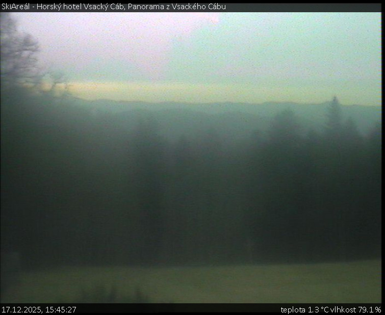 SkiAreál - Horský hotel Vsacký Cáb - Panorama z Vsackého Cábu - 17.12.2025 v 15:45