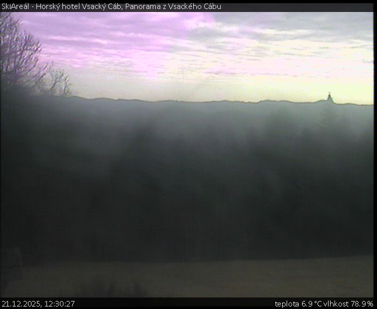 SkiAreál - Horský hotel Vsacký Cáb - Panorama z Vsackého Cábu - 21.12.2025 v 12:30