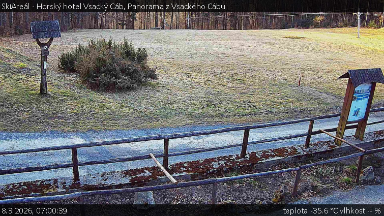 SkiAreál - Horský hotel Vsacký Cáb - Panorama z Vsackého Cábu - 8.3.2026 v 07:00