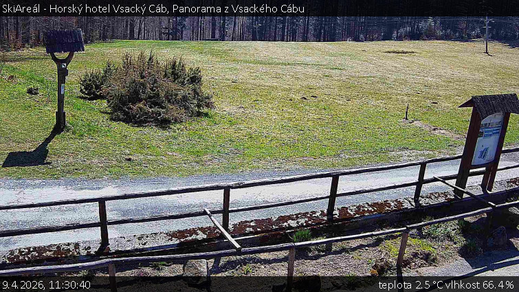 SkiAreál - Horský hotel Vsacký Cáb - Panorama z Vsackého Cábu - 9.4.2026 v 11:30