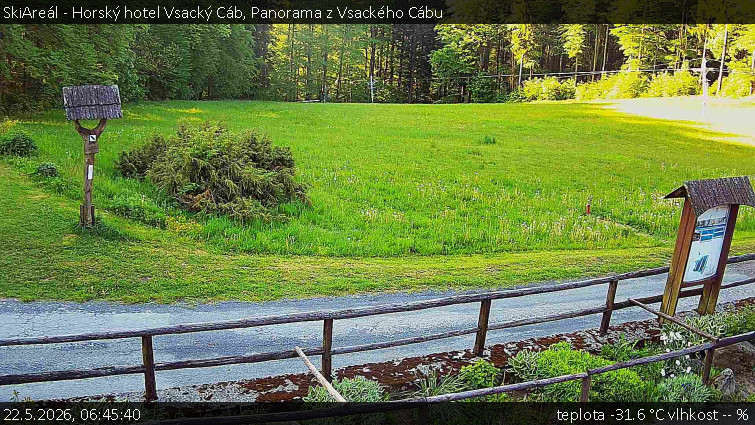 SkiAreál - Horský hotel Vsacký Cáb - Panorama z Vsackého Cábu - 22.5.2026 v 06:45