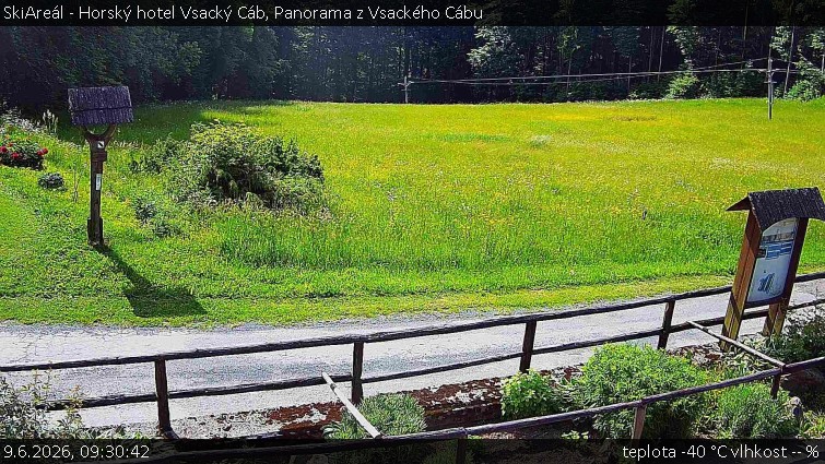 SkiAreál - Horský hotel Vsacký Cáb - Panorama z Vsackého Cábu - 9.6.2026 v 09:30