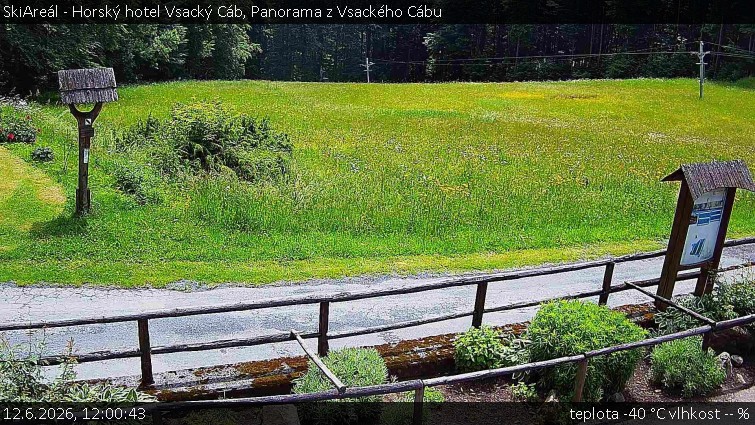 SkiAreál - Horský hotel Vsacký Cáb - Panorama z Vsackého Cábu - 12.6.2026 v 12:00