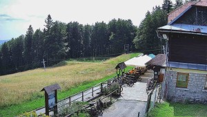 SkiAreál – Berghotel Vsacký Cáb - Panorama vom Vsacký Cáb - 1.8.2026 v 12:45 SkiAreál – Berghotel Vsacký Cáb - Panorama vom Vsacký Cáb - 1.8.2026 v 12:45