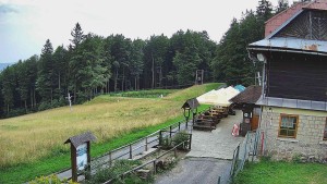 SkiAreál – Berghotel Vsacký Cáb - Panorama vom Vsacký Cáb - 1.8.2026 v 16:45 SkiAreál – Berghotel Vsacký Cáb - Panorama vom Vsacký Cáb - 1.8.2026 v 16:45