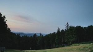SkiAreál – Berghotel Vsacký Cáb - Betreten der Laufbahnen - 1.8.2026 v 04:46 SkiAreál – Berghotel Vsacký Cáb - Betreten der Laufbahnen - 1.8.2026 v 04:46