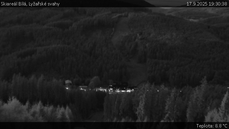 Skiareál Bílá - Lyžařské svahy - 17.9.2025 v 19:30