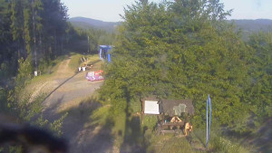 Skiareál Bílá - Lanovka - výstupní stanice - 3.7.2025 v 06:55