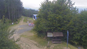 Skiareál Bílá - Lanovka - výstupní stanice - 17.8.2025 v 07:55