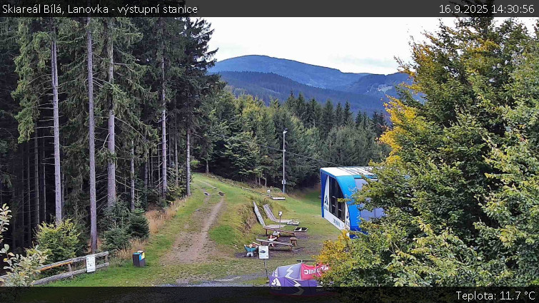 Skiareál Bílá - Lanovka - výstupní stanice - 16.9.2025 v 14:30