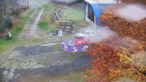 Skiareál Bílá - Lanovka - výstupní stanice - 24.10.2025 v 08:31