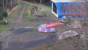 Skiareál Bílá - Lanovka - výstupní stanice - 6.11.2025 v 06:31 Skiareál Bílá - Lanovka - výstupní stanice - 6.11.2025 v 06:31