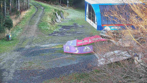 Skiareál Bílá - Lanovka - výstupní stanice - 6.11.2025 v 07:31 Skiareál Bílá - Lanovka - výstupní stanice - 6.11.2025 v 07:31
