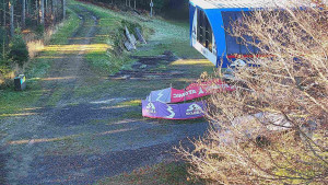 Skiareál Bílá - Lanovka - výstupní stanice - 6.11.2025 v 08:31 Skiareál Bílá - Lanovka - výstupní stanice - 6.11.2025 v 08:31