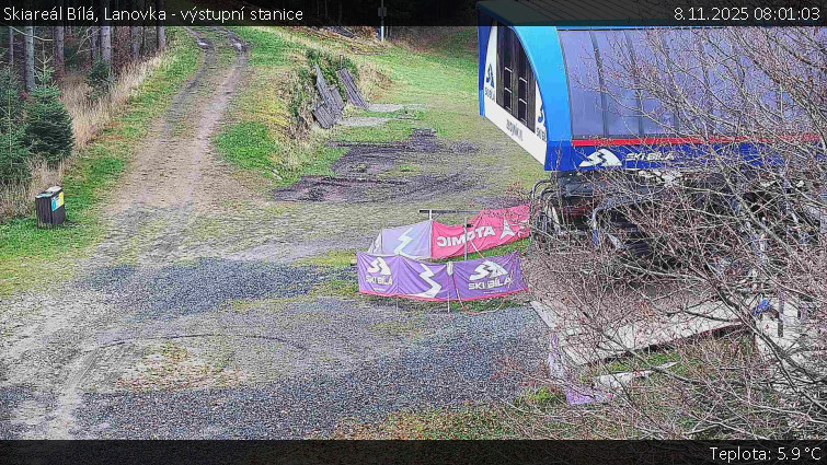 Skiareál Bílá - Lanovka - výstupní stanice - 8.11.2025 v 08:01