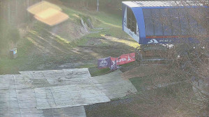 Skiareál Bílá - Lanovka - výstupní stanice - 14.11.2025 v 14:31 Skiareál Bílá - Lanovka - výstupní stanice - 14.11.2025 v 14:31