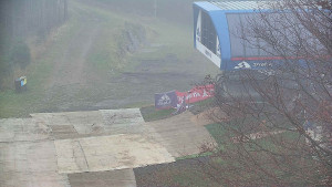 Skiareál Bílá - Lanovka - výstupní stanice - 15.11.2025 v 07:31 Skiareál Bílá - Lanovka - výstupní stanice - 15.11.2025 v 07:31