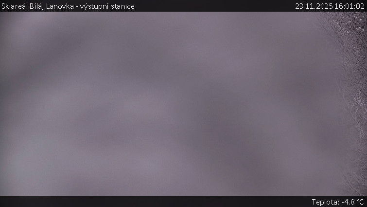 Skiareál Bílá - Lanovka - výstupní stanice - 23.11.2025 v 16:01