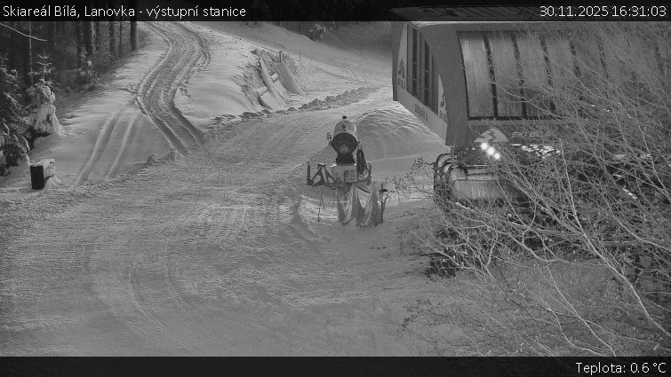 Skiareál Bílá - Lanovka - výstupní stanice - 30.11.2025 v 16:31