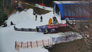 Skiareál Bílá - Lanovka - výstupní stanice - 7.12.2025 v 14:31 Skiareál Bílá - Lanovka - výstupní stanice - 7.12.2025 v 14:31