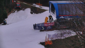 Skiareál Bílá - Lanovka - výstupní stanice - 8.12.2025 v 07:01