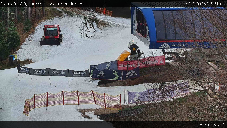 Skiareál Bílá - Lanovka - výstupní stanice - 17.12.2025 v 08:31