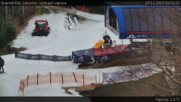 Skiareál Bílá - Lanovka - výstupní stanice - 17.12.2025 v 09:01