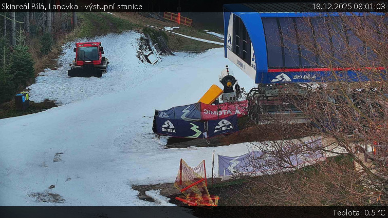 Skiareál Bílá - Lanovka - výstupní stanice - 18.12.2025 v 08:01